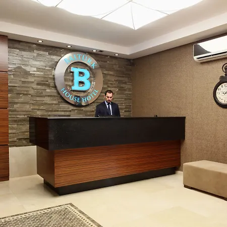 巴勒特之家公寓式酒店 酒店 3*