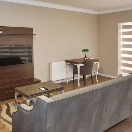 巴勒特之家公寓式酒店 酒店 伊兹密特