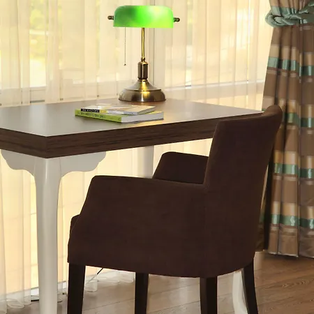 巴勒特之家公寓式酒店 3*